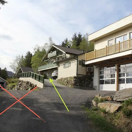 Дом отдыха House With Lake View Near Atlantic Road *